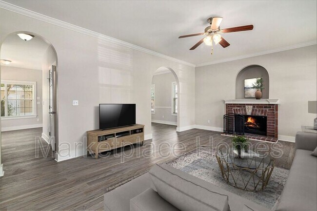 Foto del edificio - 1008 Kelly Creek Way