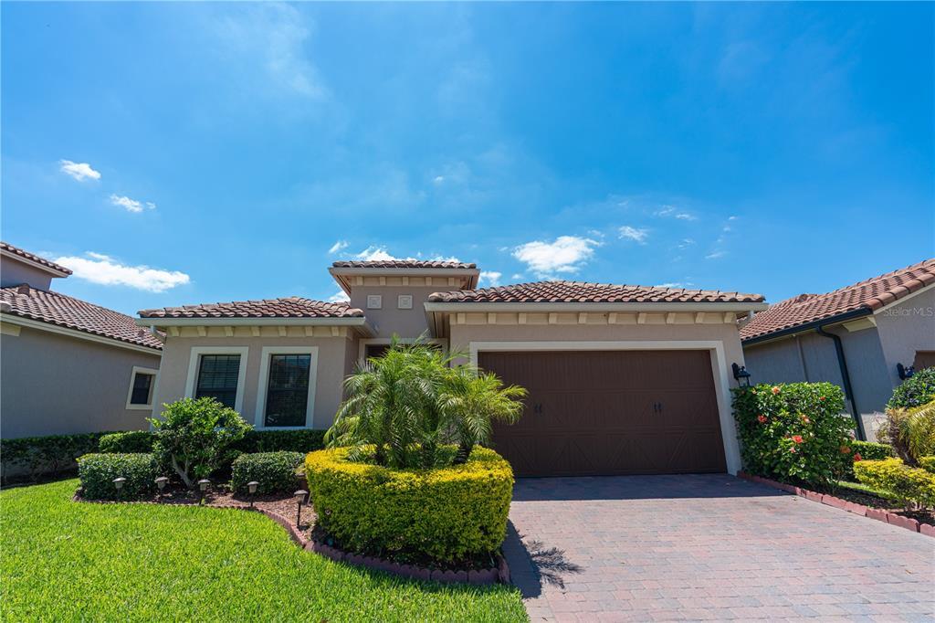 Foto principal - 13124 Woodford St