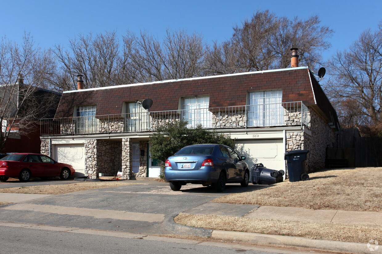 Primary Photo - 3229-3231 N Utah Ave