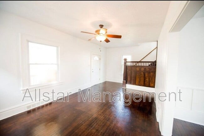 Building Photo - 284 Gordon Dr