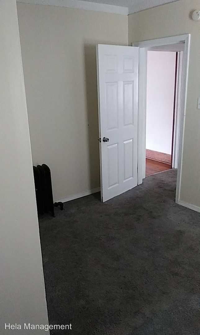 Foto del edificio - 3 br, 1 bath House - 21935 Linwood Ave