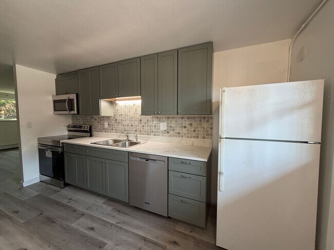 Building Photo - 5185 Santa Clara Pl