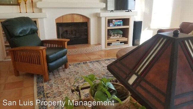 Building Photo - 3 br, 3 bath House - 2608 Barcelona