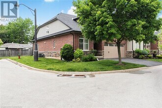 Building Photo - 114 Toulon Ave