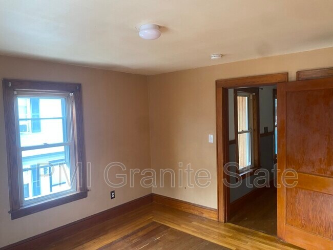 Building Photo - 162 Beech St