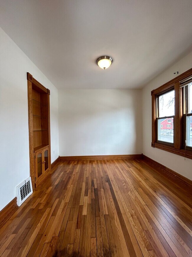 Foto del edificio - Beautiful 2 Bedroom 2 Bathroom House