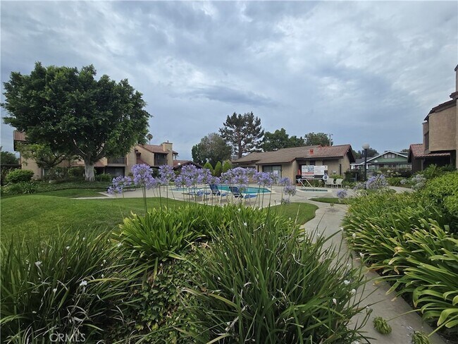 Foto del edificio - 181 S Hollenbeck Ave