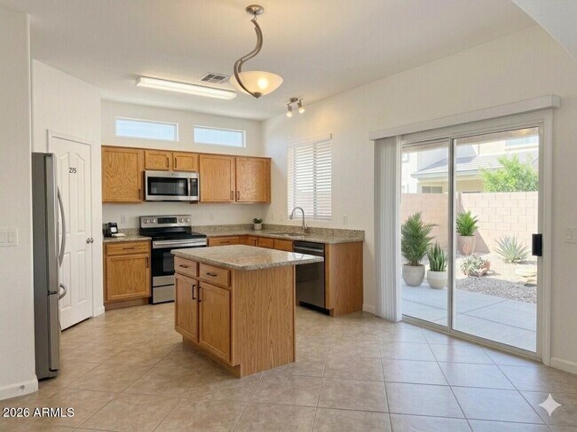 Building Photo - 4264 E Baylor Ln