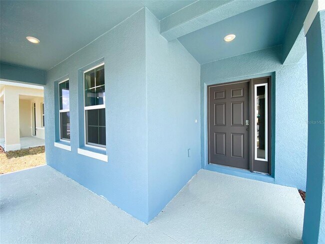 Foto del edificio - 495 Lily Ln