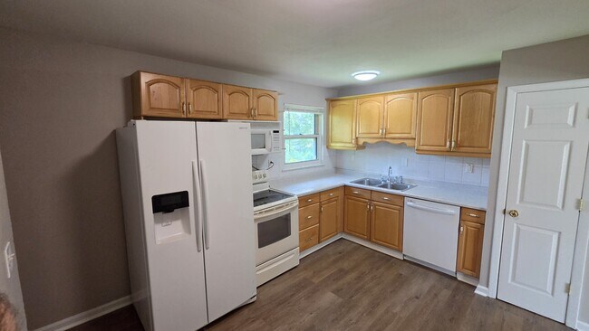 Foto del edificio - 5205 Auriesville Ln