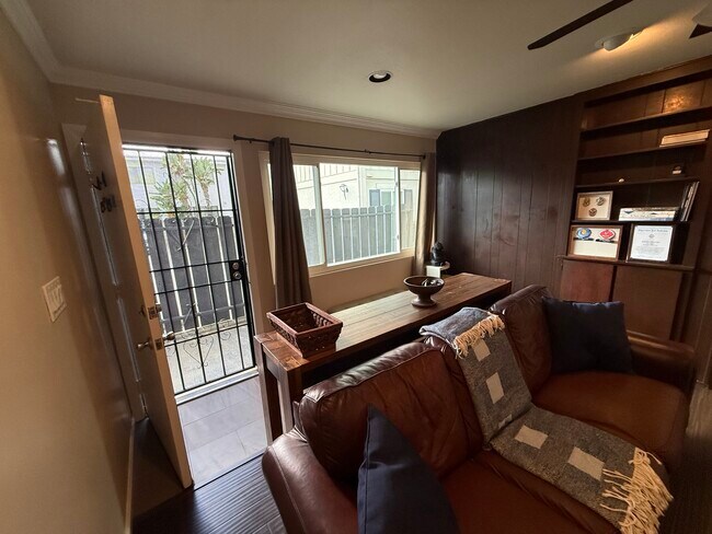 Foto del edificio - 6927 Amherst St