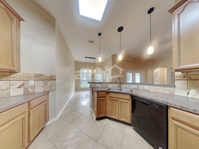Building Photo - 13839 Fish Eagle Dr W
