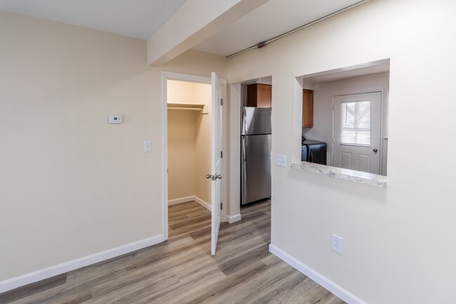 Foto del edificio - Newport Landings Apartment Community