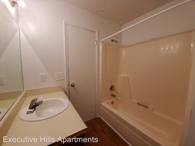 Building Photo - 4428-4428 Torrance Dr NW