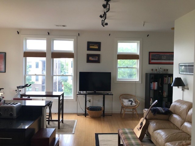 Foto del edificio - 1706 18th Ave S