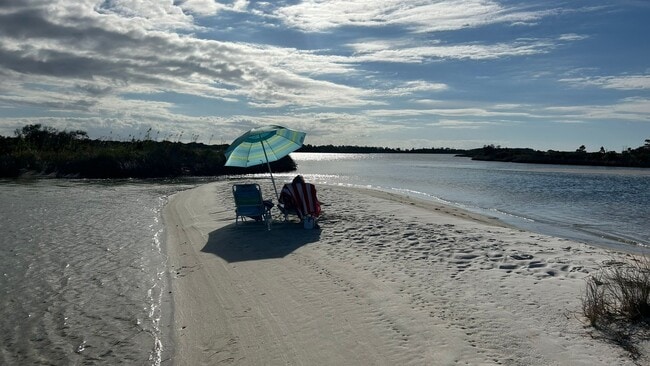 Foto del edificio - 209 Miracle Strip Pkwy