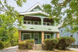 Building Photo - 15517 Kipling Ave