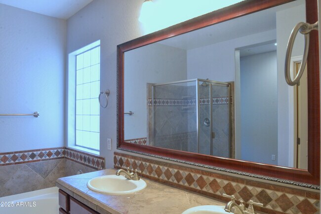 Foto del edificio - 6904 W Ashby Dr