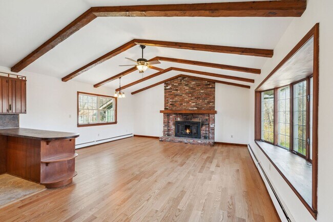 Foto del edificio - 17 Hillside Rd