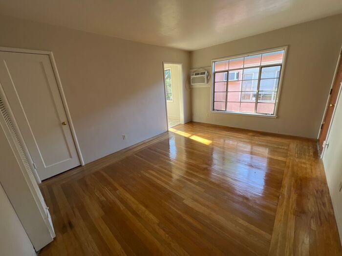 Primary Photo - A Must See! Spacious 2-Bedroom Apartment w...