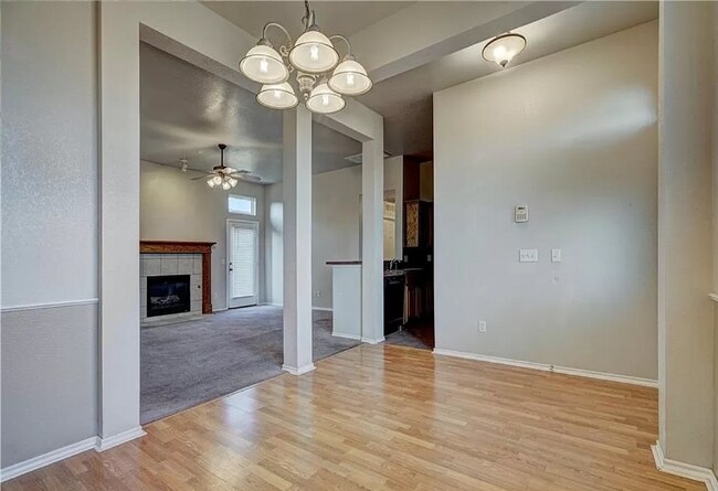 Foto del edificio - Beautiful 3 Bed 2 Bath in Edmond