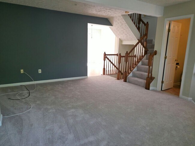 Foto del edificio - 705 Pine Drift Dr