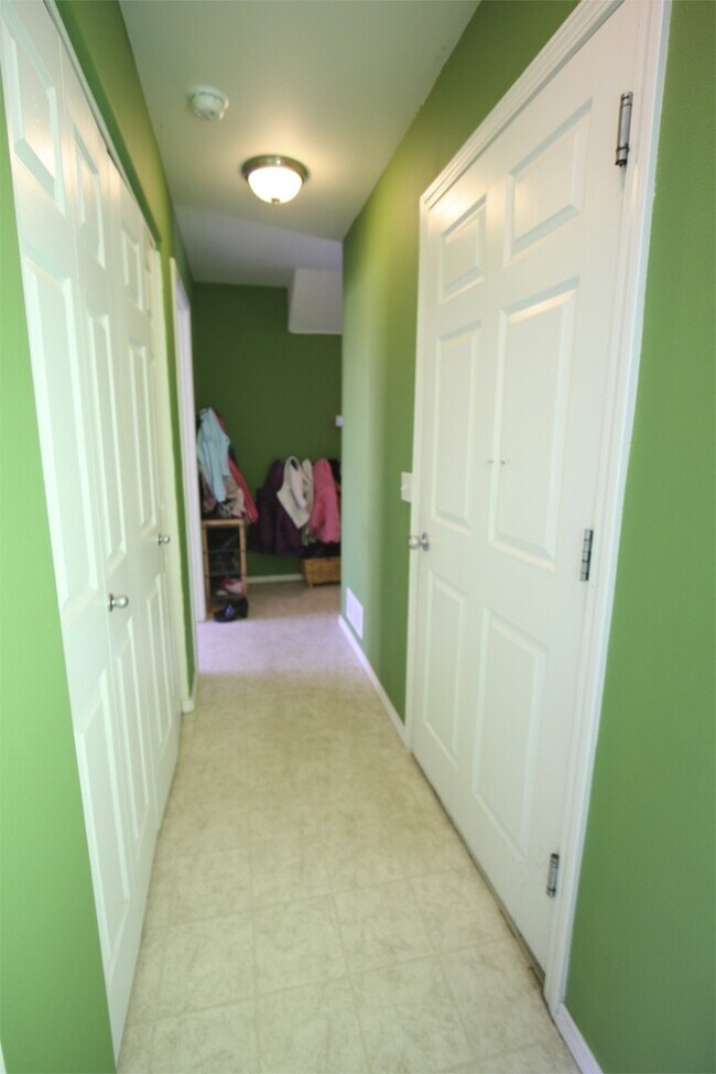 Foto del edificio - 17340 Flintwood Pl