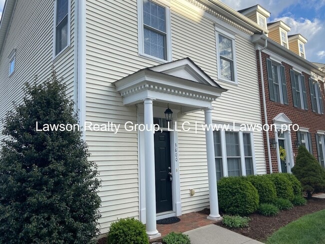 Building Photo - Colonial Green Row Home with Two Car Garage