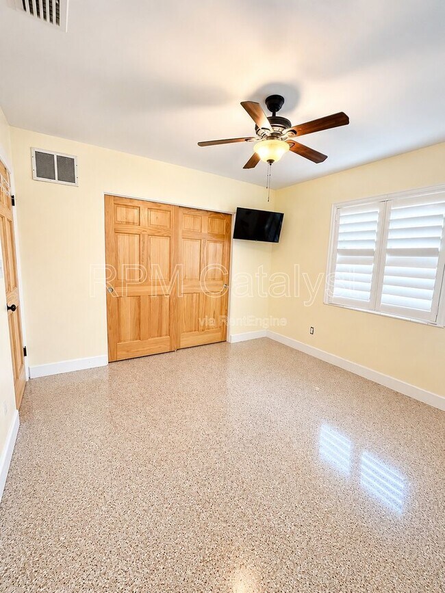 Foto del edificio - 2806 46th St S