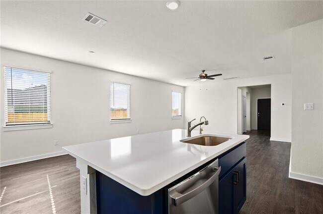 Building Photo - 236 Banff Dr