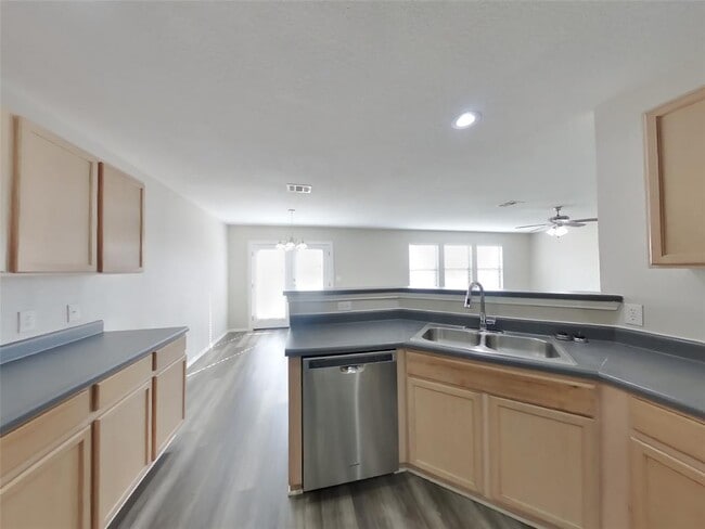 Building Photo - 5617 Victory Gallop Dr