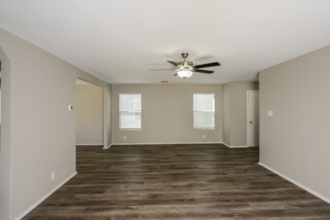 Foto del edificio - 25322 Longbranch Run