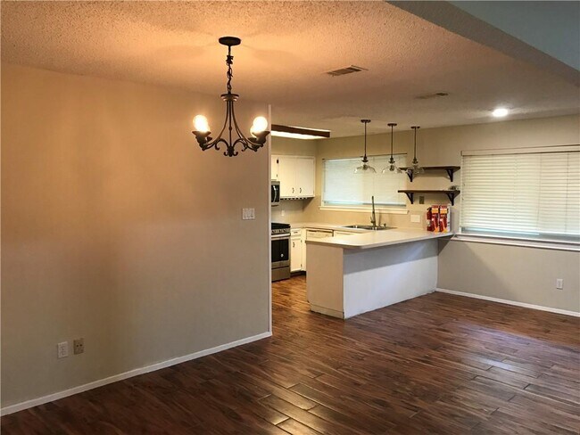Foto del edificio - 3702 Powder Horn Dr