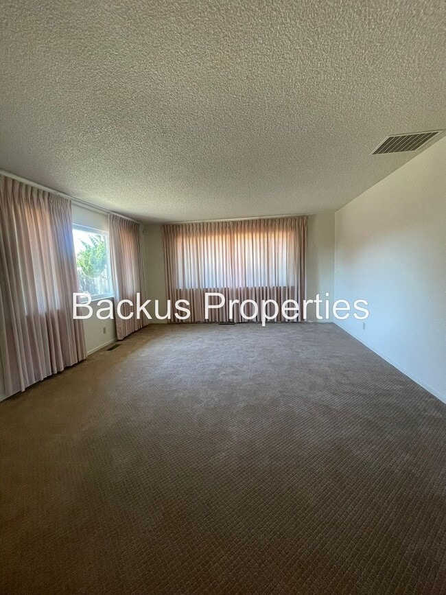 Building Photo - 61 Natividad Rd