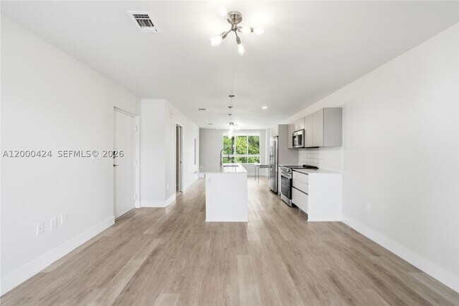 Foto del edificio - 2505 NE 193rd St