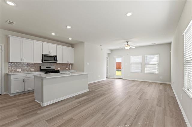Foto del edificio - 1244 Bellflower Rd