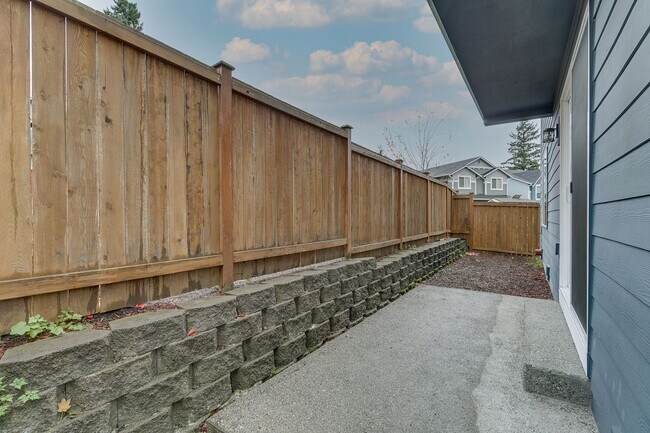 Foto del edificio - Bright and spacious 3 bed home in nice Lynnwood location!