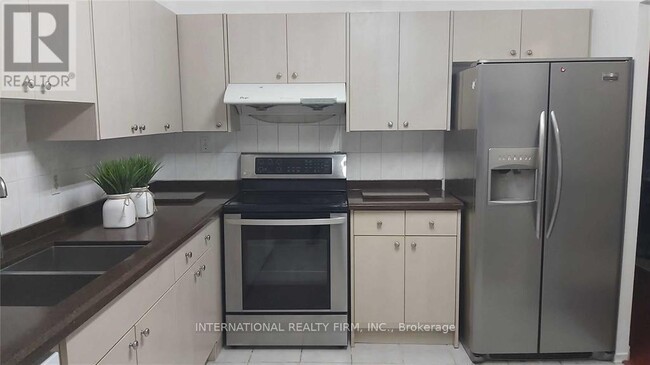 Building Photo - 55 Bamburgh Cir