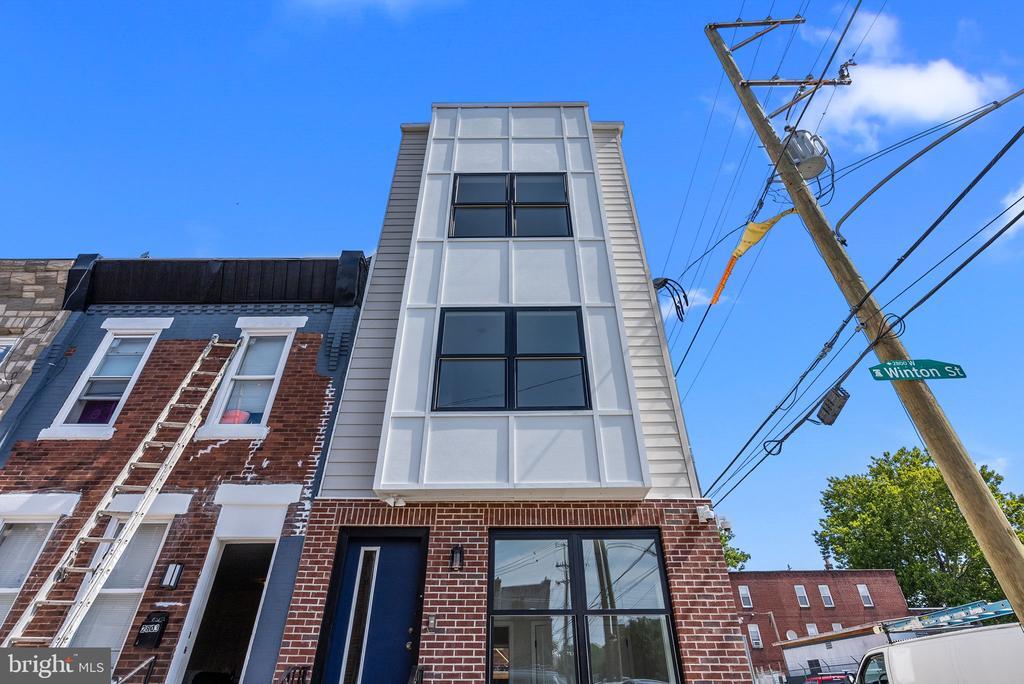 Primary Photo - 2801 Winton St
