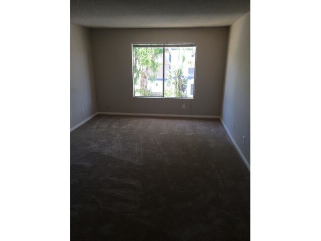 Living Area - 2342 Grove Ave