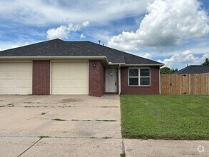 Building Photo - 401-403 E Asher Ct