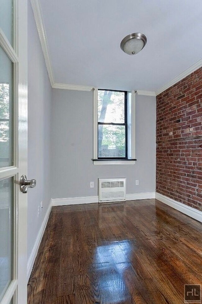 Foto del edificio - W 14TH ST.