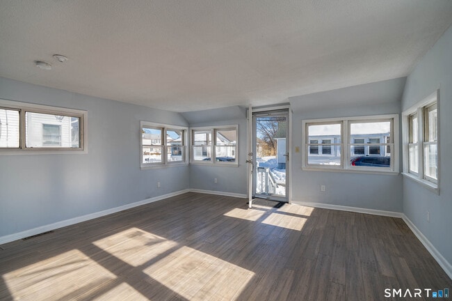 Building Photo - 10C Crouch Rd