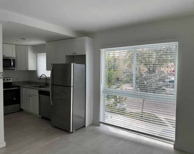 Foto del edificio - 535 SW 5th St