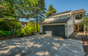 Building Photo - 199 N Lotus Beach Dr