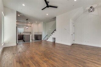 Building Photo - 4519 San Jacinto St