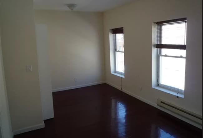 Building Photo - 14 Putnam Ave