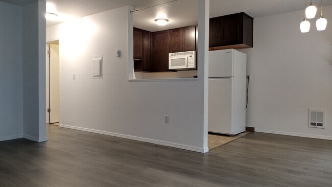 Foto del edificio - 200 SW Florence Ave