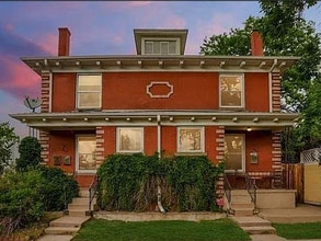 Building Photo - 25 E 3rd Ave