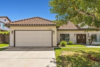 Building Photo - 2203 Levante St